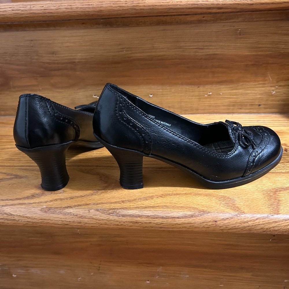 Mudd Shoes Size 7.5